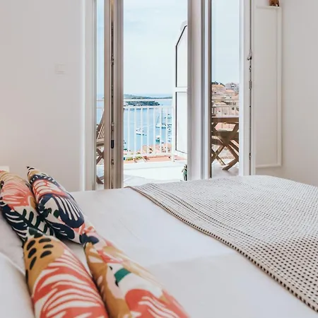 Гостевой дом Anatota Hvar Хвар