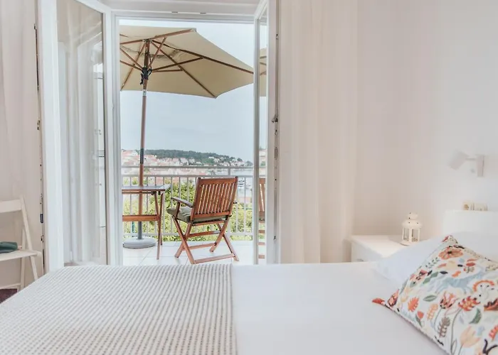 Anatota Hvar Guest house