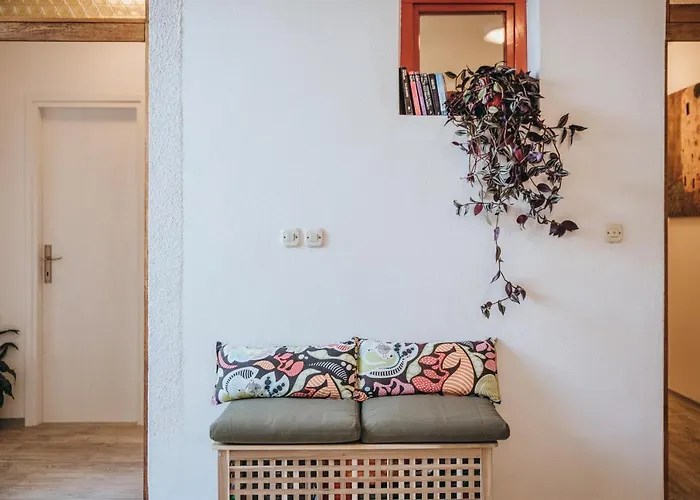 Anatota Hvar Affittacamere 4*