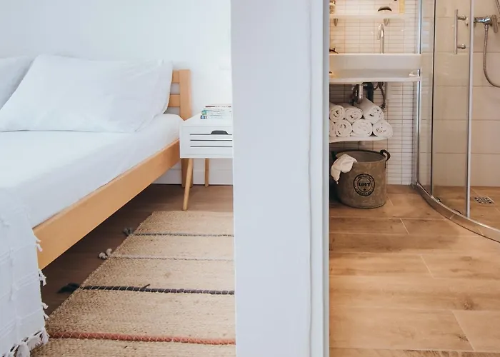 Anatota Hvar בית הארחה